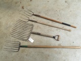 (4) Pitchforks