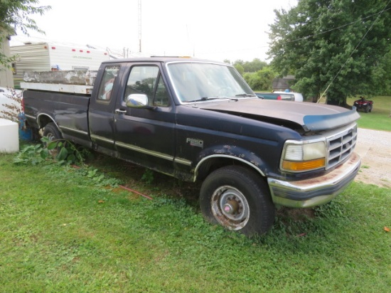 1992 Ford F-250 XLT Pickup Truck w/Dump Insert
