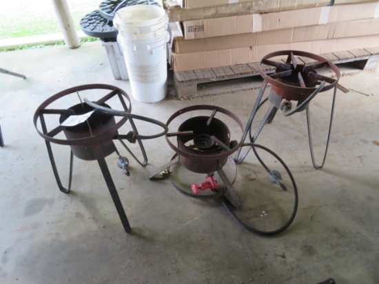 (3) Propane outdoor cookers