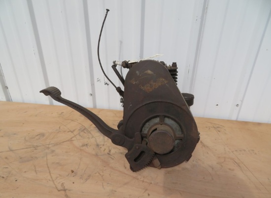 Briggs & Stratton Model Y kick start gas engine