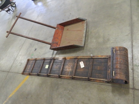 Toboggan, Wooden Scoop