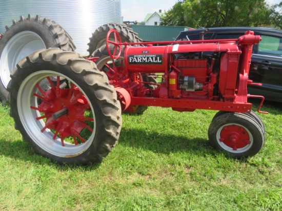 IH McCormick Farmall F-12 Tractor