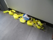 Lot of ratchet straps
