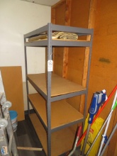 Metal shelving unit