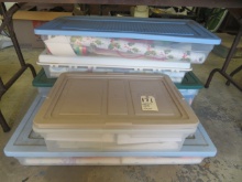 Wrapping paper, totes, gift boxes