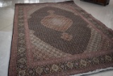 MINT CONDITION AUTHENTIC PERSIAN RUG !