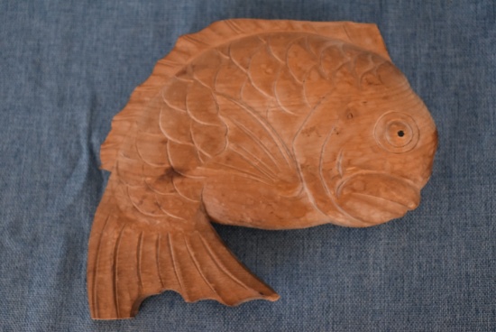 HAND CARVED WOODEN FISH!