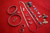 SEVERAL PIECES OF SILVER JEWELRY TOTALS 102 GR.!