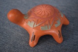 SIGNED NAVAJO POTTERY TURTLE 4 INCH!