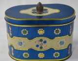 BEAUTIFUL VINTAGE TIN W/ CANDLES!