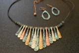 BEAUTIFUL HAMMERED METAL NECKLACE AND EARINGS!