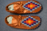 EARLY NATIVE AMERICAN BEADED LEATHER MOCCASINS!