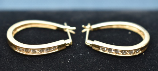 DIAMOND AND GOLD EARRINGS!
