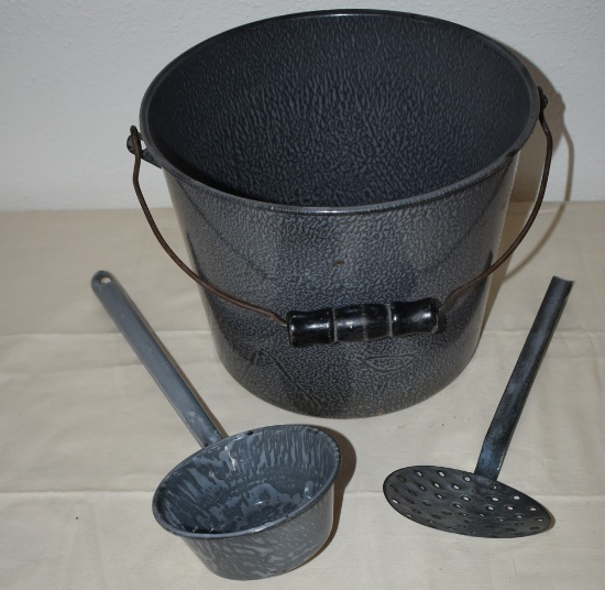 AWESOME ENAMEL WARE ITEMS!
