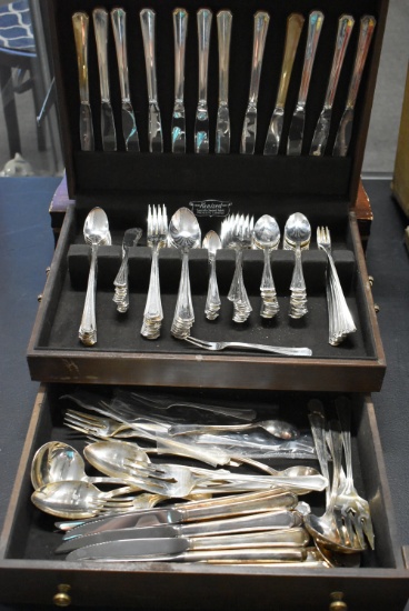 ONEIDA SILVER PLATE SET!