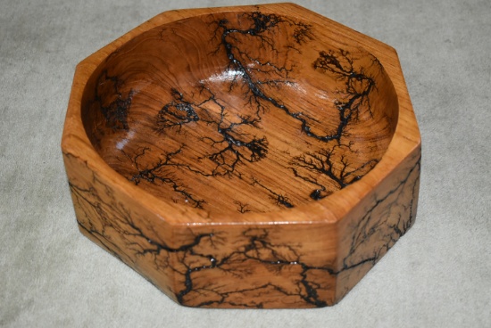 STUNNING FRACTYL BOWL!