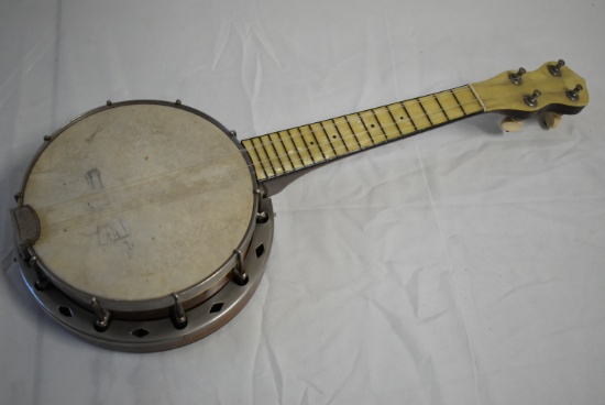 VINTAGE BANJO!