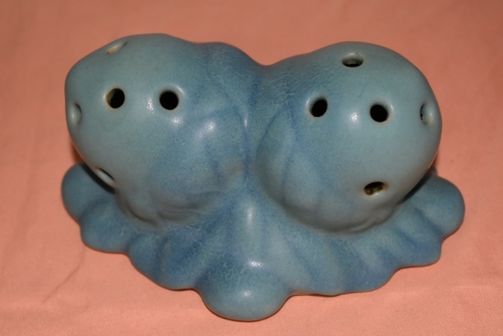 VAN BRIGGLE FLOWER FROG!