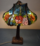 STUNNING STAINED GLASS LAMP!