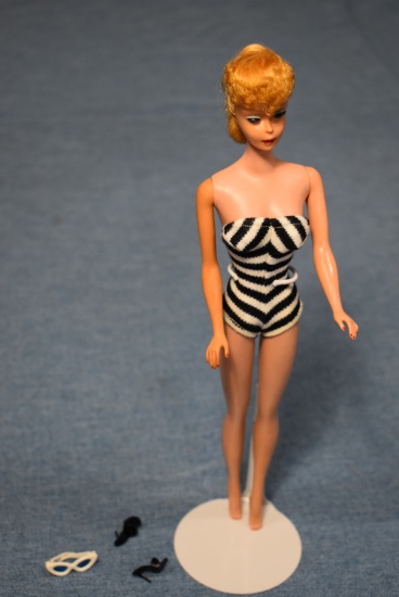 ORIGINAL BARBIE!!