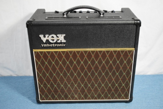 VOX VALVETRONIX AD30VT !!