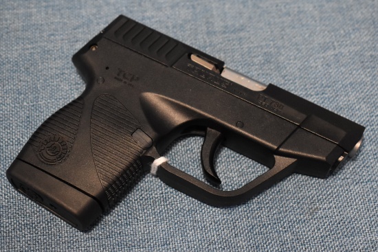 FIREARM/GUN TAURUS PT738 !! H 651