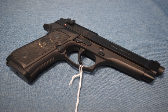 FIREARM/GUN BERETTA 96 !! H 609