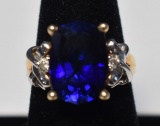 10KT GOLD & SAPPHIRE RING!!