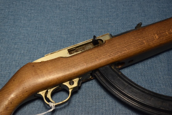 FIREARM/GUN RUGER 10-22!! R203