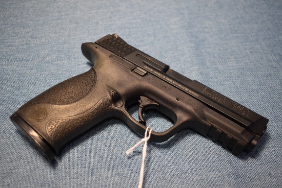 FIREARM/GUN S&W M&P 40 !! H 432