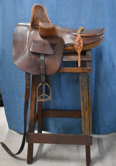 VINTAGE SIDE SADDLE & STAND!!