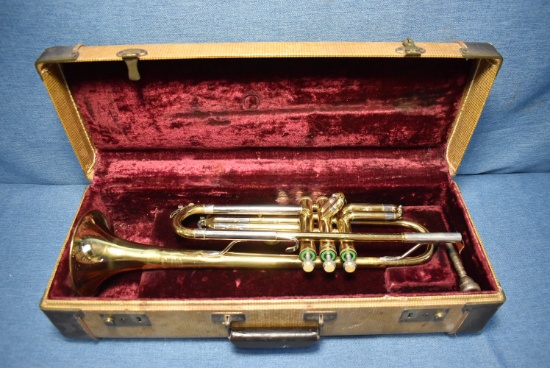 VINTAGE ARISTOCRAT TRUMPET !!