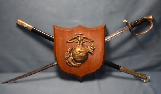 U.S. MARINE CORP SWORD & DISPLAY!!