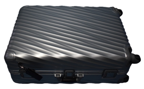 TUMI 19 DEGREE LUGGAGE!!