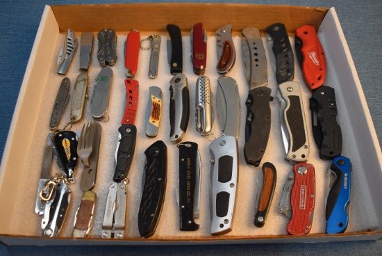 COLLECTOR KNIFE LOT!!