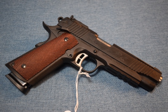 FIREARM/GUN AMERICAN TACTICAL!!! H 693