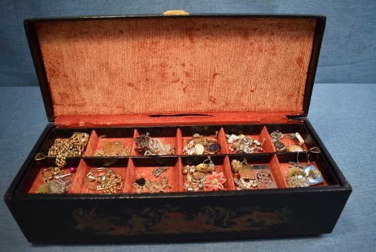VINTAGE JEWELRY BOX FULL!!