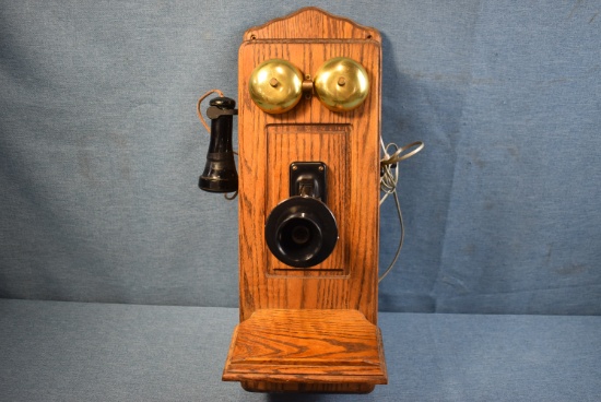 VINTAGE OAK PHONE!!