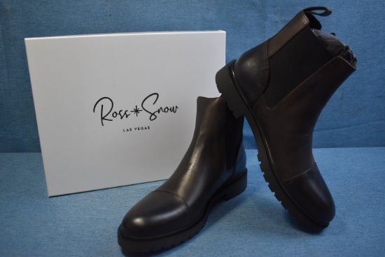 ITALIAN MADE ROSS SNOW BOOTS!!