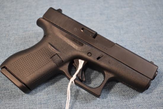 FIREARM/GUN GLOCK 42!! H 399