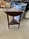 Side table - 2 ft.