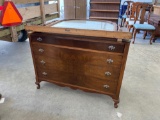 Dresser with mirror 22x45