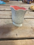 Redwing Wing Vase - cracked