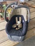 Infant car seat