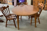 Table w/ 2 leaves and Chairs (3)