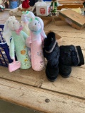 Easter bunnies, Minnetonka boots - Sz 9