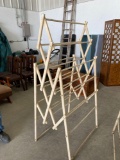 Clothes rack