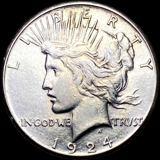 1924 Silver Peace Dollar CLOSELY UNCIRCULATED