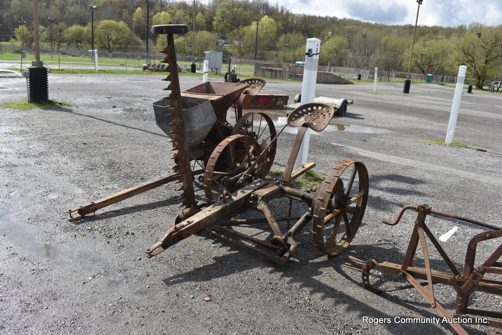 Mccormick Deering Horse Drawn Sickle Mower Proxibid