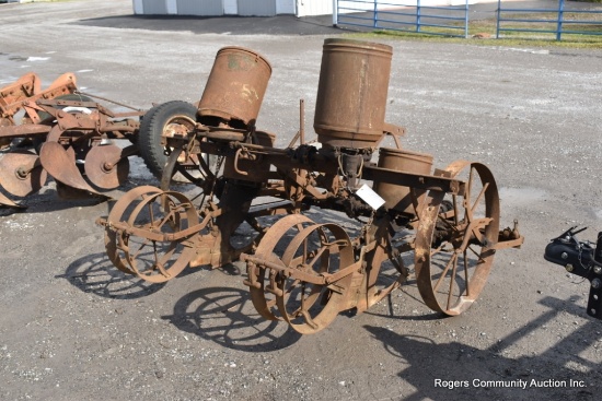 John Deere 2 Row Corn Planter